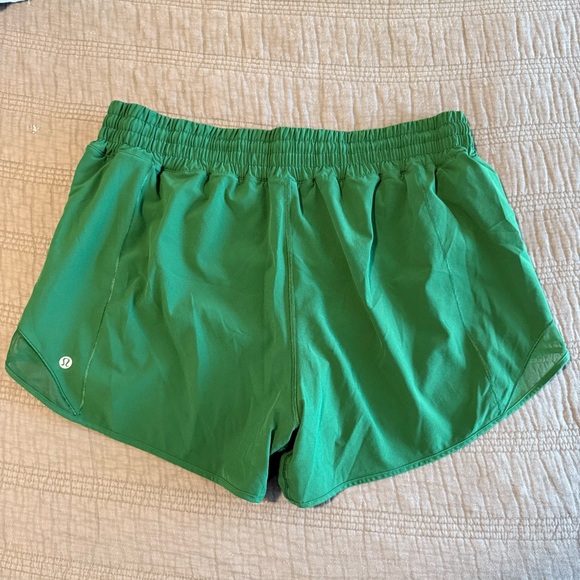 Lululemon Hotty Hot High Rise Lined Shorts - Size 14 - Picture 5 of 6